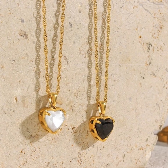 NEW LUXURY 18K GOLD DIAMOND CHAIN NECKLACE, NICE NECKLACE, CUTE NECKLACE - Picture 3 of 8